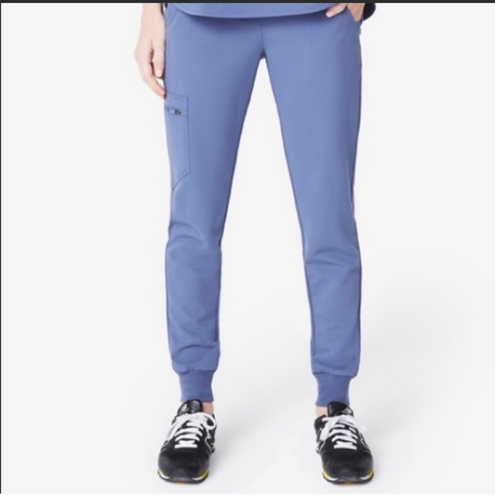Big sky figs Zamora scrubs